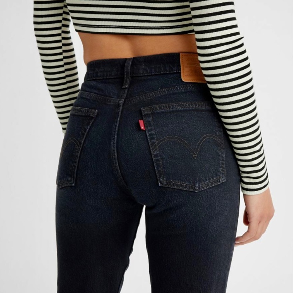 LEVI’s - WEDGIE ICON FIT ANKLE WOMEN'S JEANS, size 29 (Medium Wash)
